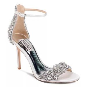 Badgley Mischka Fabiana Size 7 Embellished Satin Sandals